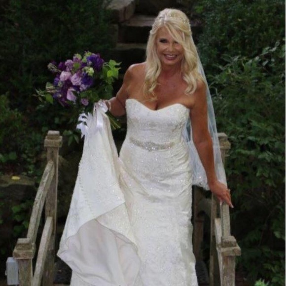 Meet the Posher, Kassie - Picture 3 of 3